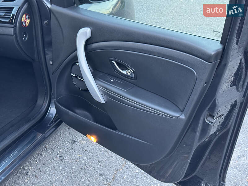 Универсал Renault Megane 2012 в Дубно фото 20 Универсал Renault Megane 2012 в Дубно