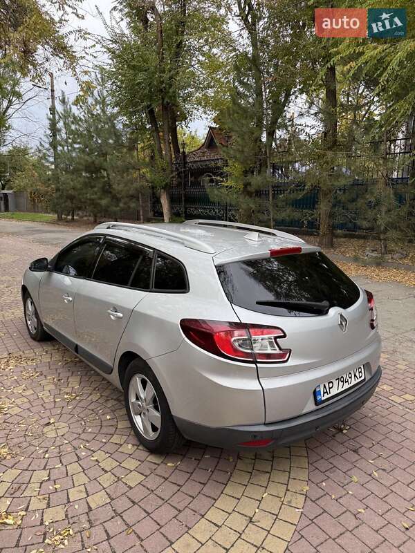 Хэтчбек Renault Megane 2011 в Запорожье