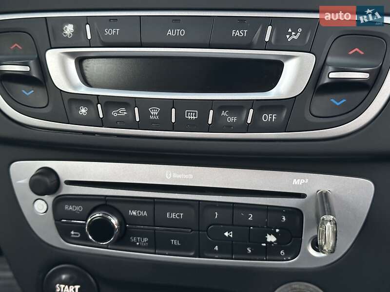 Универсал Renault Megane 2012 в Николаеве фото 36 Универсал Renault Megane 2012 в Николаеве