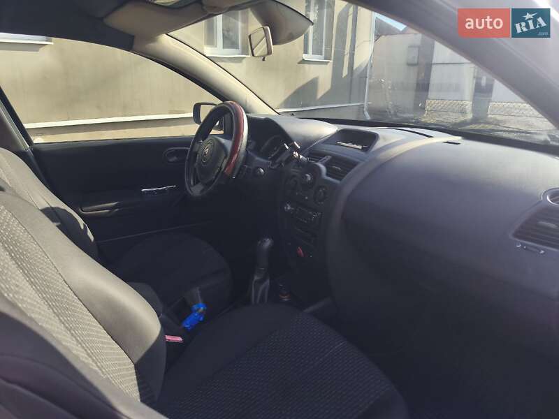 Седан Renault Megane 2005 в Охтирці фото 5 Седан Renault Megane 2005 в Охтирці