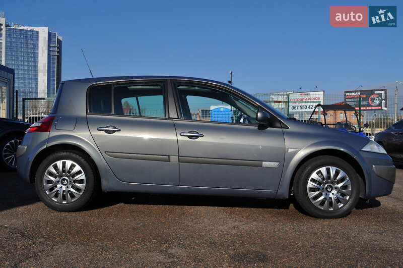 Хэтчбек Renault Megane 2006 в Киеве