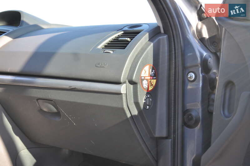 Хэтчбек Renault Megane 2006 в Киеве