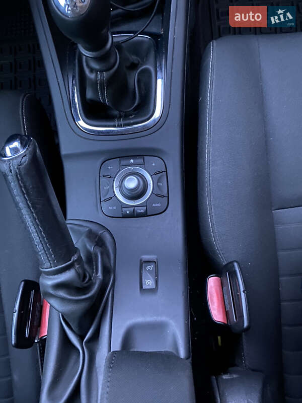 Універсал Renault Megane 2015 в Києві фото 9 Універсал Renault Megane 2015 в Києві