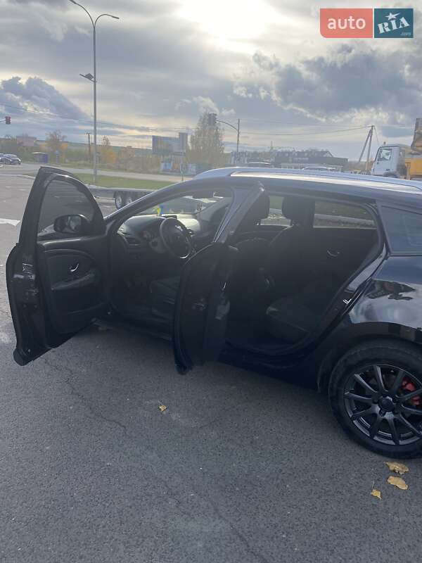 Универсал Renault Megane 2010 в Луцке фото 16 Универсал Renault Megane 2010 в Луцке