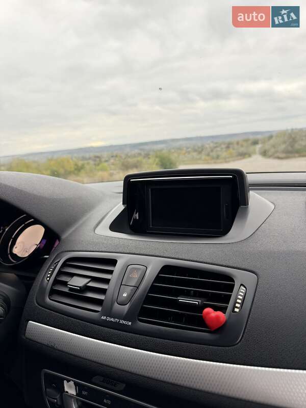 Универсал Renault Megane 2013 в Червонознаменке фото 22 Универсал Renault Megane 2013 в Червонознаменке