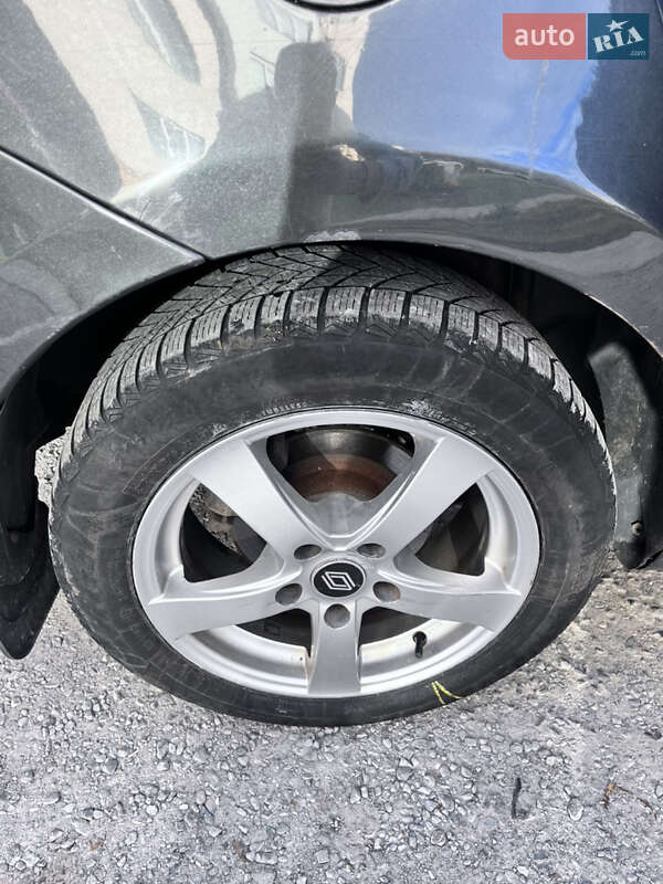 Универсал Renault Megane 2010 в Каменец-Подольском фото 14 Универсал Renault Megane 2010 в Каменец-Подольском