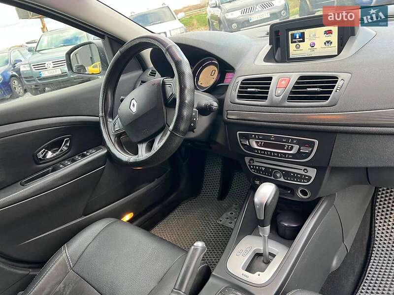 Универсал Renault Megane 2012 в Львове фото 41 Универсал Renault Megane 2012 в Львове