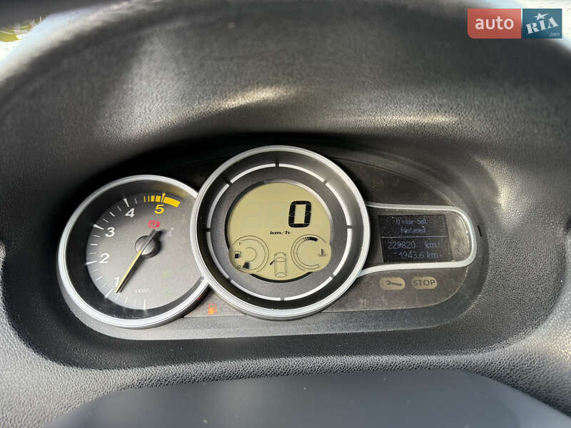 Универсал Renault Megane 2011 в Нововолынске фото 23 Универсал Renault Megane 2011 в Нововолынске