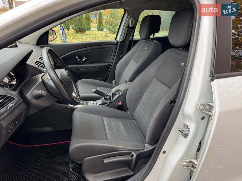 Универсал Renault Megane 2015 в Хмельницком фото 13 Универсал Renault Megane 2015 в Хмельницком