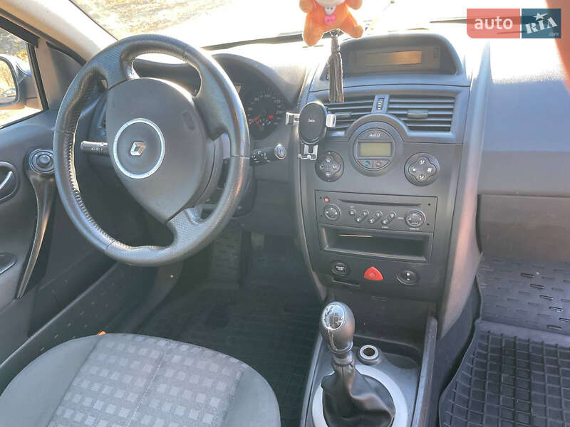 Универсал Renault Megane 2006 в Киеве фото 6 Универсал Renault Megane 2006 в Киеве