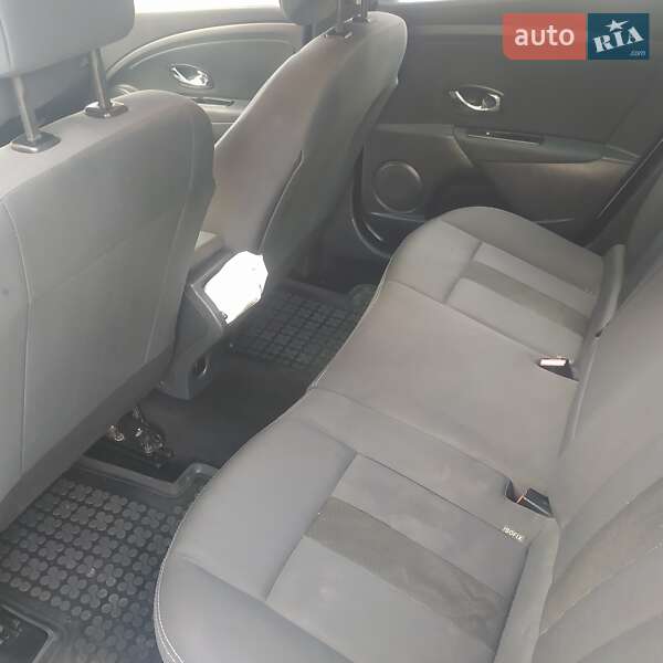 Универсал Renault Megane 2013 в Каменке-Бугской фото 3 Универсал Renault Megane 2013 в Каменке-Бугской