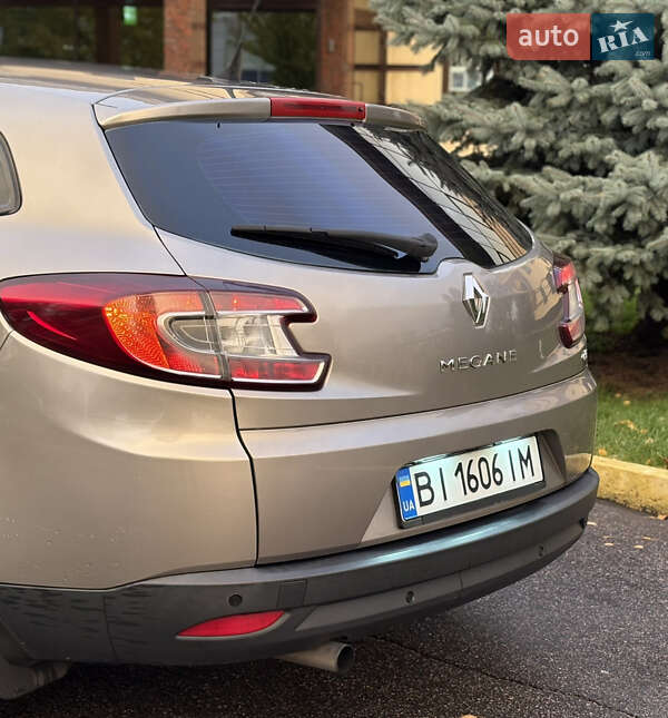 Универсал Renault Megane 2010 в Кременчуге фото 11 Универсал Renault Megane 2010 в Кременчуге