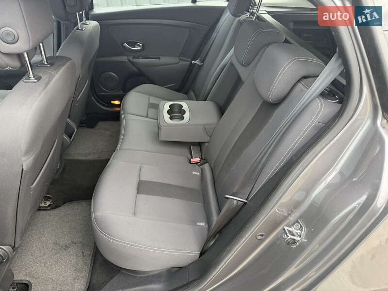 Універсал Renault Megane 2010 в Києві фото 11 Універсал Renault Megane 2010 в Києві