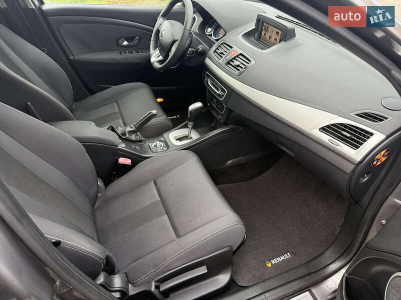 Універсал Renault Megane 2010 в Києві фото 14 Універсал Renault Megane 2010 в Києві