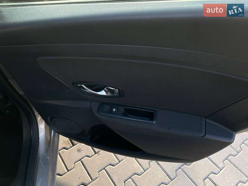 Универсал Renault Megane 2012 в Луцке фото 19 Универсал Renault Megane 2012 в Луцке