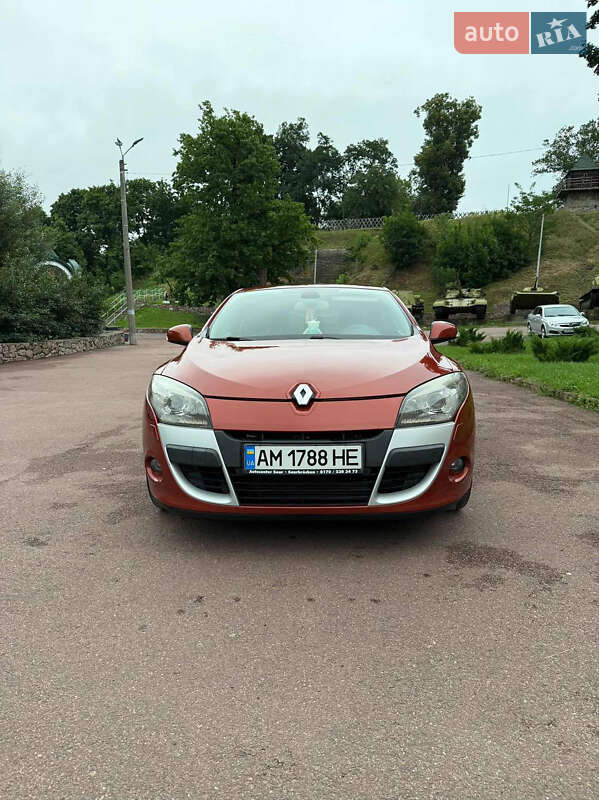 Купе Renault Megane 2009 в Коростене