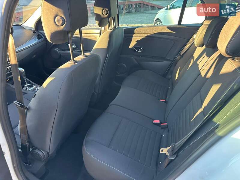 Универсал Renault Megane 2014 в Нововолынске фото 11 Универсал Renault Megane 2014 в Нововолынске