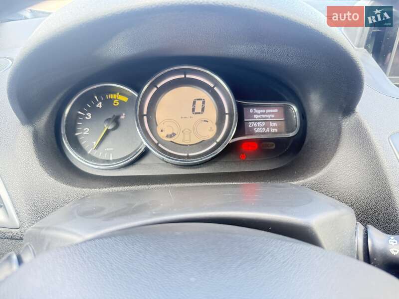 Универсал Renault Megane 2016 в Калуше фото 12 Универсал Renault Megane 2016 в Калуше