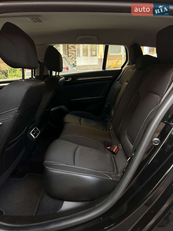 Универсал Renault Megane 2018 в Киеве фото 28 Универсал Renault Megane 2018 в Киеве