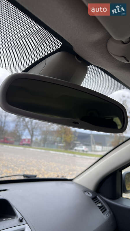 Универсал Renault Megane 2006 в Хороле