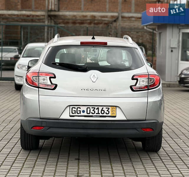 Универсал Renault Megane 2011 в Староконстантинове