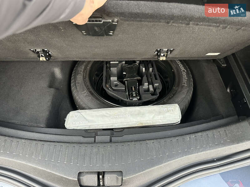 Универсал Renault Megane 2018 в Дубно фото 56 Универсал Renault Megane 2018 в Дубно