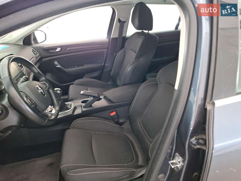 Универсал Renault Megane 2018 в Дубно фото 72 Универсал Renault Megane 2018 в Дубно