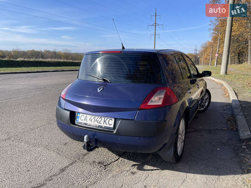 Хэтчбек Renault Megane 2003 в Смеле