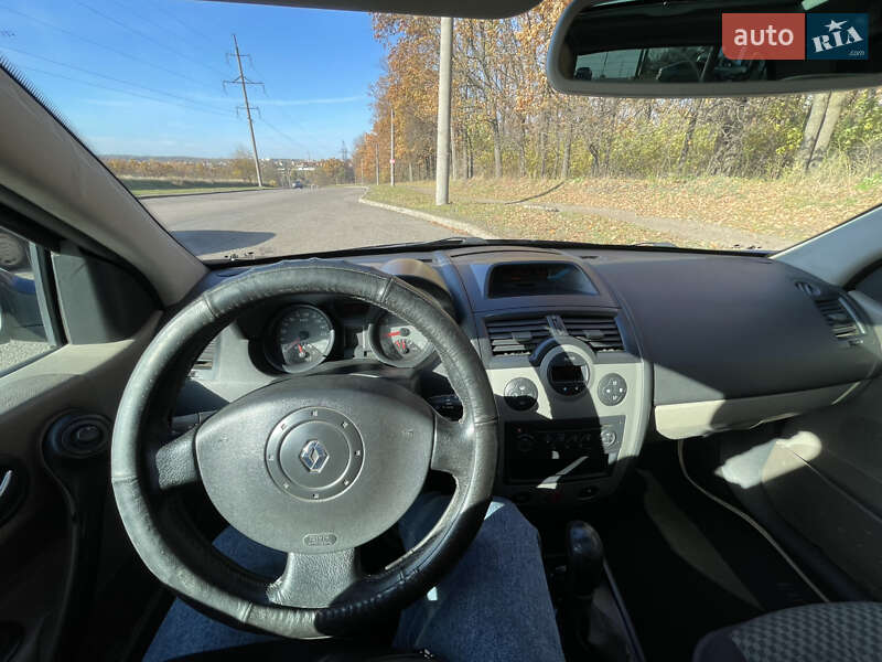 Хэтчбек Renault Megane 2003 в Смеле