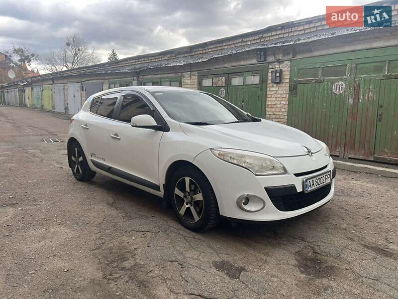 Хэтчбек Renault Megane 2010 в Киеве фото 2 Хэтчбек Renault Megane 2010 в Киеве