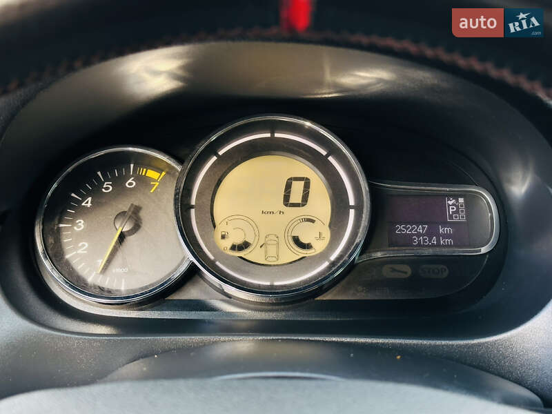 Хэтчбек Renault Megane 2011 в Харькове фото 27 Хэтчбек Renault Megane 2011 в Харькове