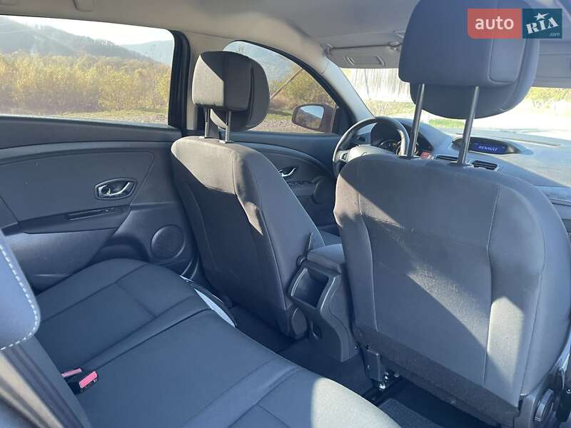 Универсал Renault Megane 2012 в Косове фото 2 Универсал Renault Megane 2012 в Косове