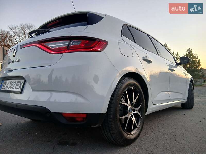 Хэтчбек Renault Megane 2016 в Хмельницком фото 102 Хэтчбек Renault Megane 2016 в Хмельницком