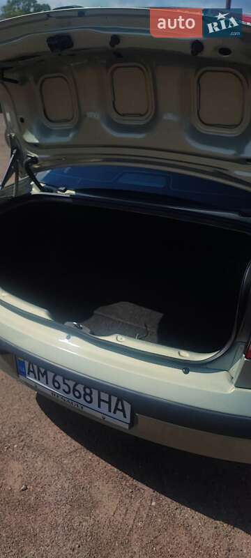 Седан Renault Megane 2003 в Коростене фото 6 Седан Renault Megane 2003 в Коростене