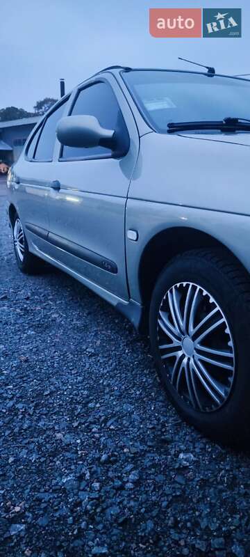 Седан Renault Megane 2003 в Коростене фото 15 Седан Renault Megane 2003 в Коростене