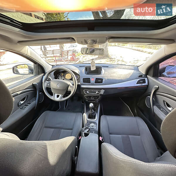 Универсал Renault Megane 2010 в Южноукраинске фото 20 Универсал Renault Megane 2010 в Южноукраинске