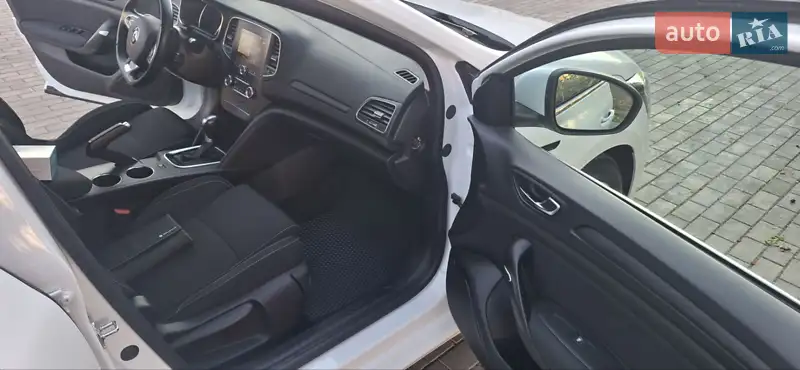 Renault Megane 2018 VIN VF1RFB00X61099655 фото оголошення 18 з 64
