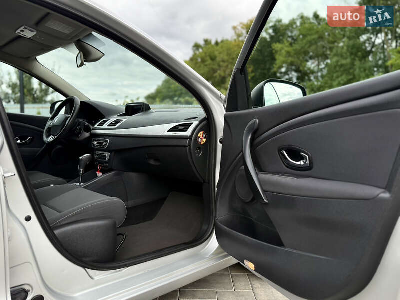 Хетчбек Renault Megane 2013 в Луцьку фото 30 Хетчбек Renault Megane 2013 в Луцьку