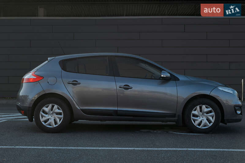 Хэтчбек Renault Megane 2013 в Киеве