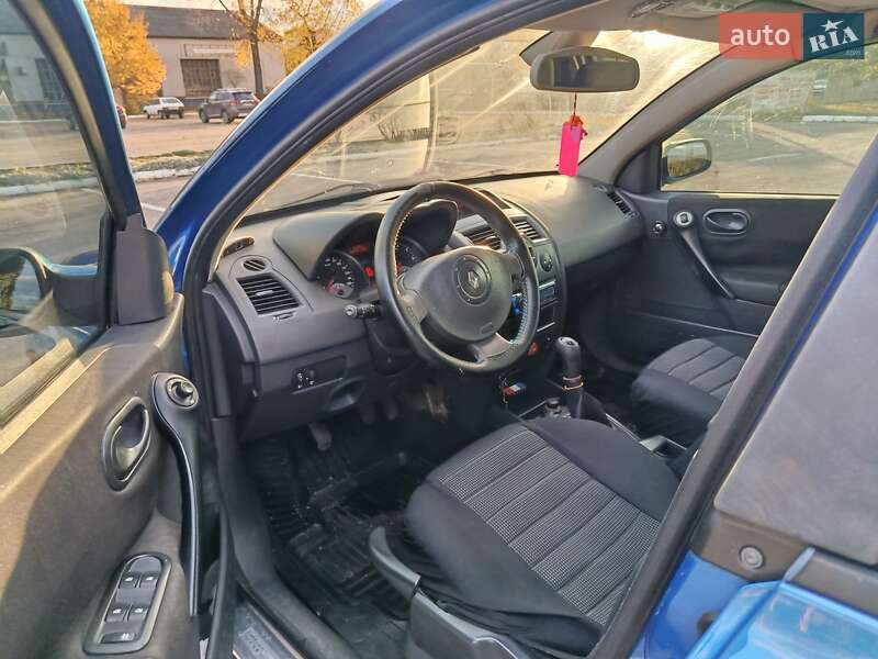 Хетчбек Renault Megane 2004 в Кропивницькому фото 10 Хетчбек Renault Megane 2004 в Кропивницькому