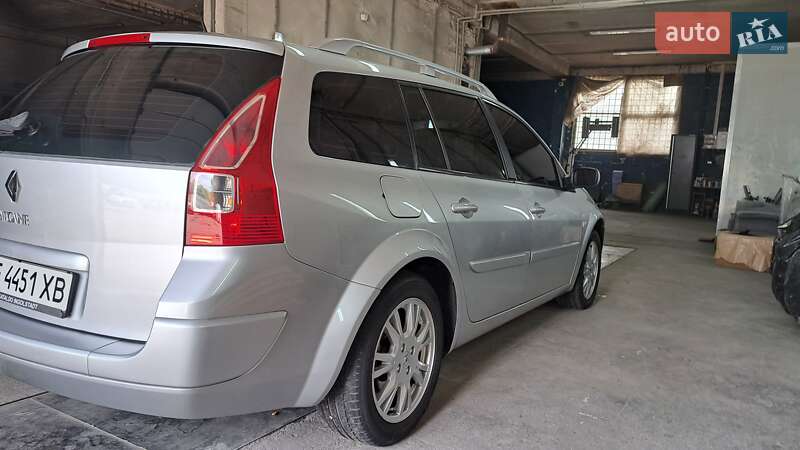 Универсал Renault Megane 2008 в Кривом Роге фото 32 Универсал Renault Megane 2008 в Кривом Роге