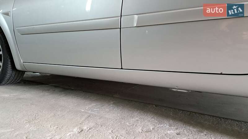 Универсал Renault Megane 2008 в Кривом Роге фото 39 Универсал Renault Megane 2008 в Кривом Роге