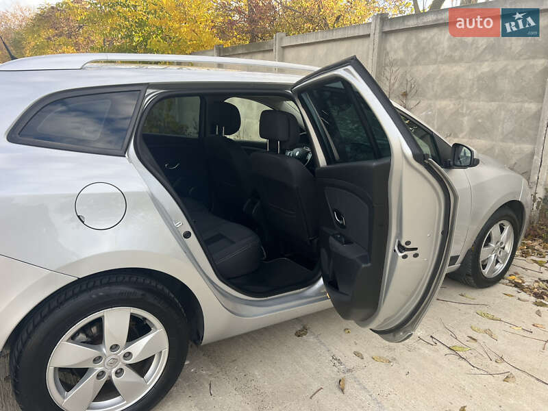 Універсал Renault Megane 2011 в Одесі