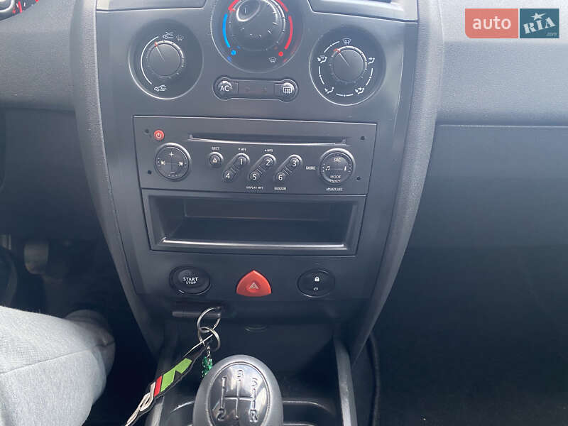 Универсал Renault Megane 2006 в Луцке фото 67 Универсал Renault Megane 2006 в Луцке