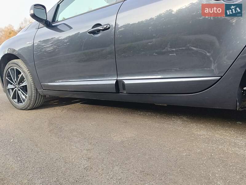 Универсал Renault Megane 2012 в Сарнах фото 12 Универсал Renault Megane 2012 в Сарнах