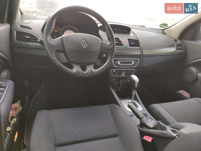 Универсал Renault Megane 2010 в Звягеле фото 9 Универсал Renault Megane 2010 в Звягеле