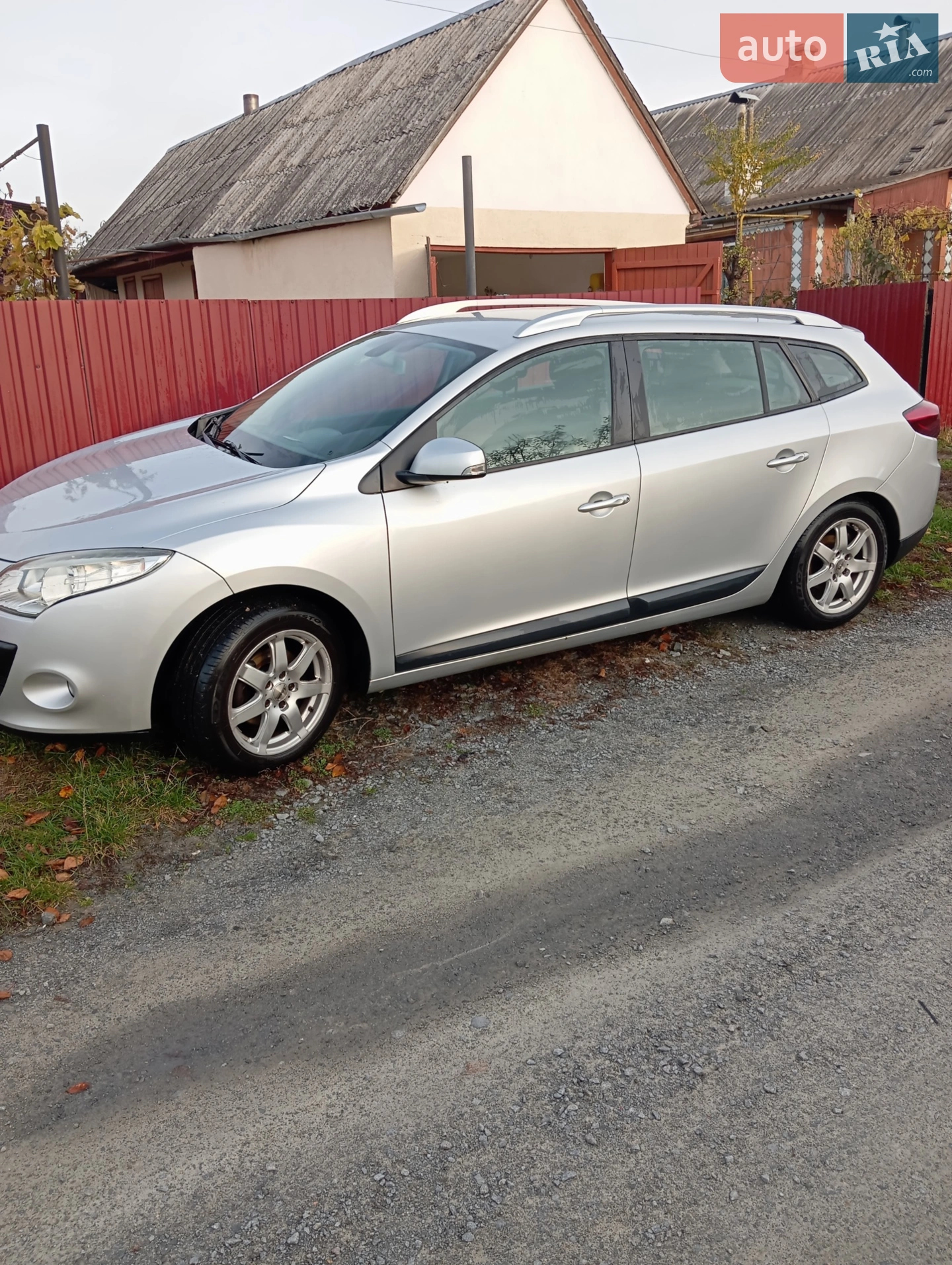 2010 Renault Megane - мініатюра 11