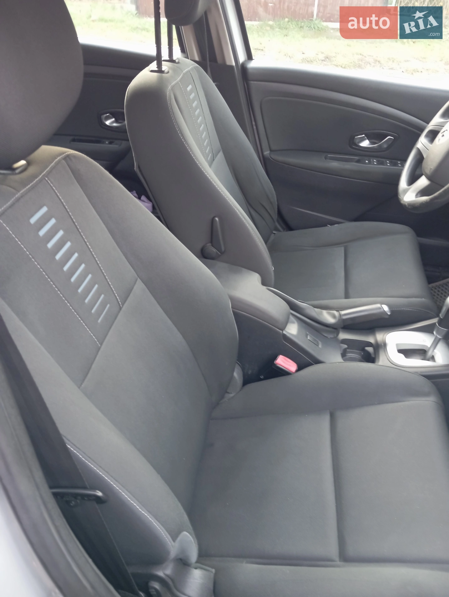 2010 Renault Megane - мініатюра 13