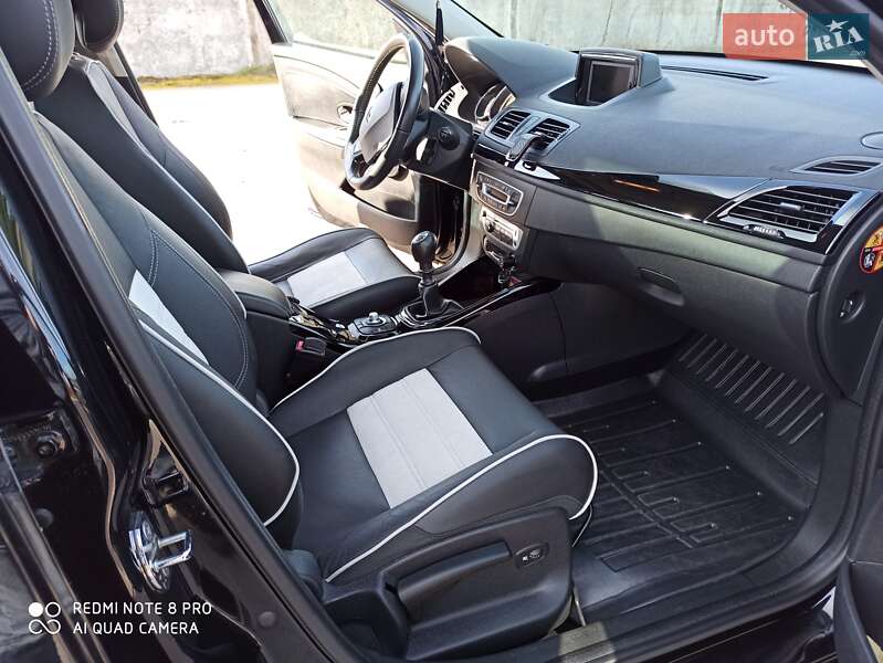 Универсал Renault Megane 2013 в Сарнах фото 38 Универсал Renault Megane 2013 в Сарнах