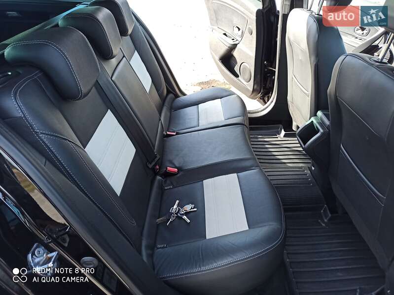 Универсал Renault Megane 2013 в Сарнах фото 45 Универсал Renault Megane 2013 в Сарнах